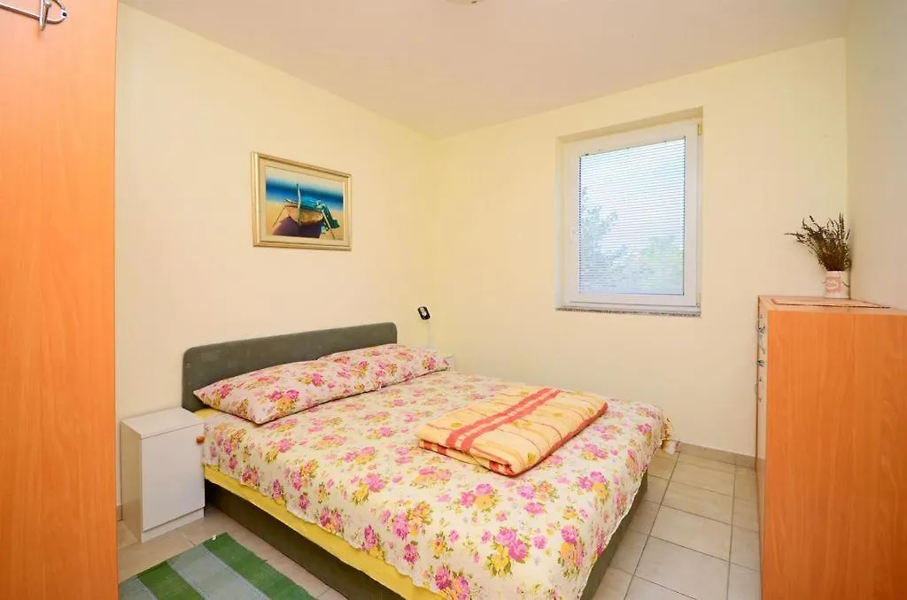 Apartment Darko 1 Klimno Croatia